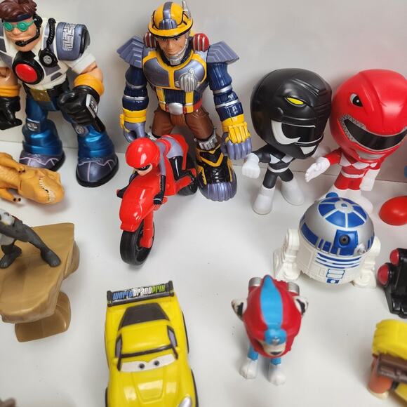 Massive Lot of 48 Pieces Fast Food Happy Meal Toys Basketball Paw Patrol & More - Picture 7 of 15